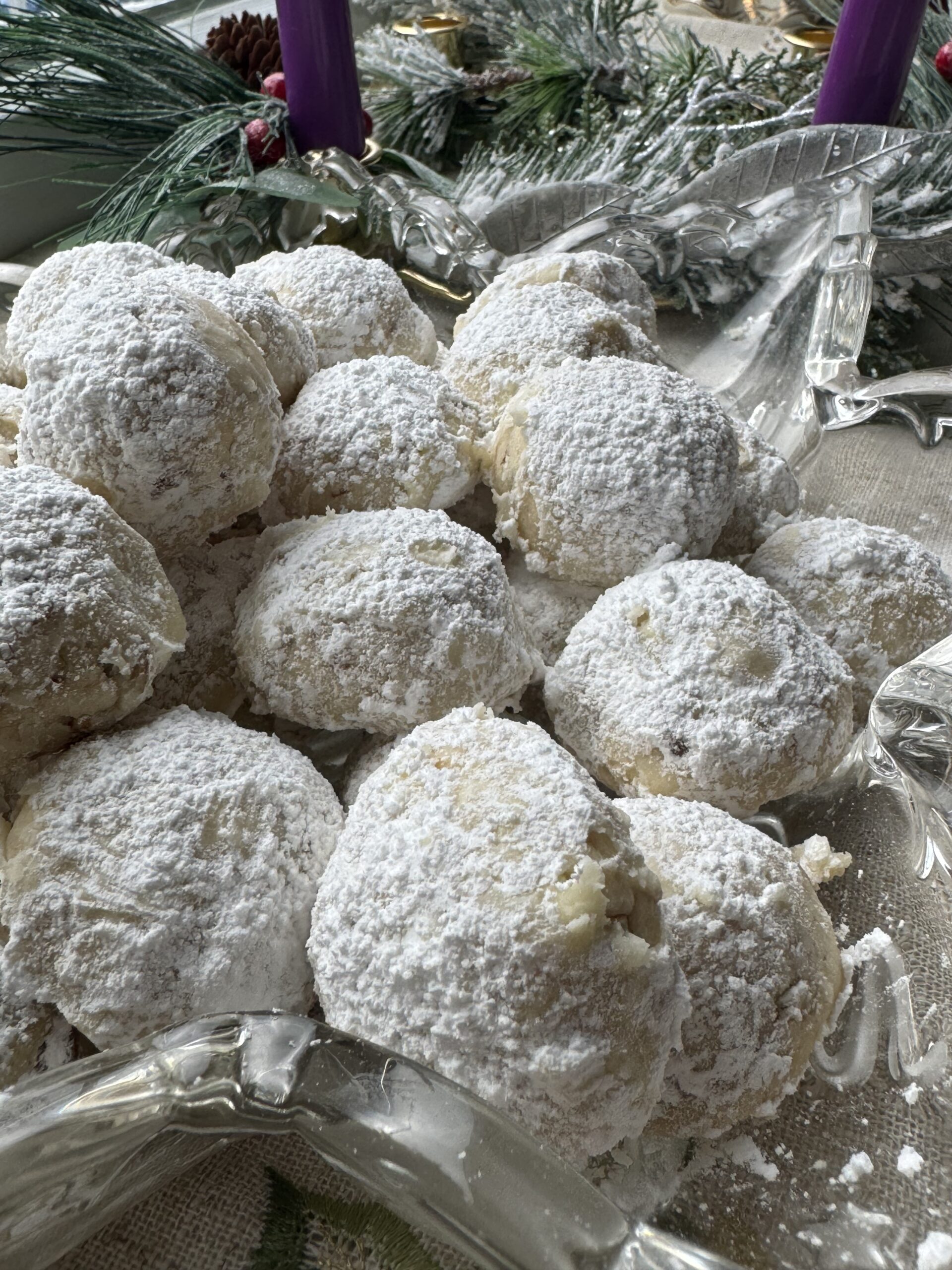 Pecan Snowball Cookies Frannie Loves Food 2867