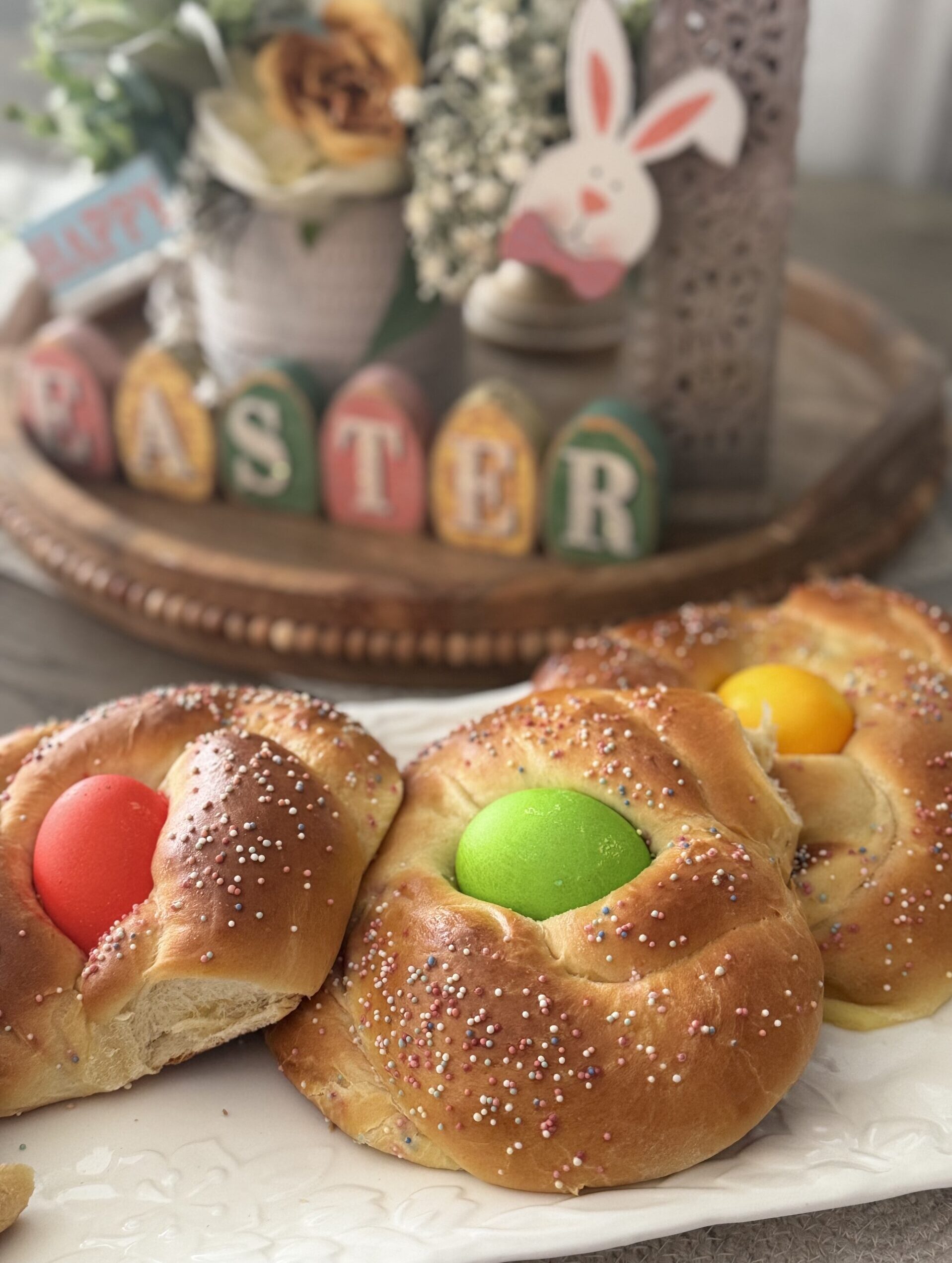 Sweet Easter Bread with Pastry Cream